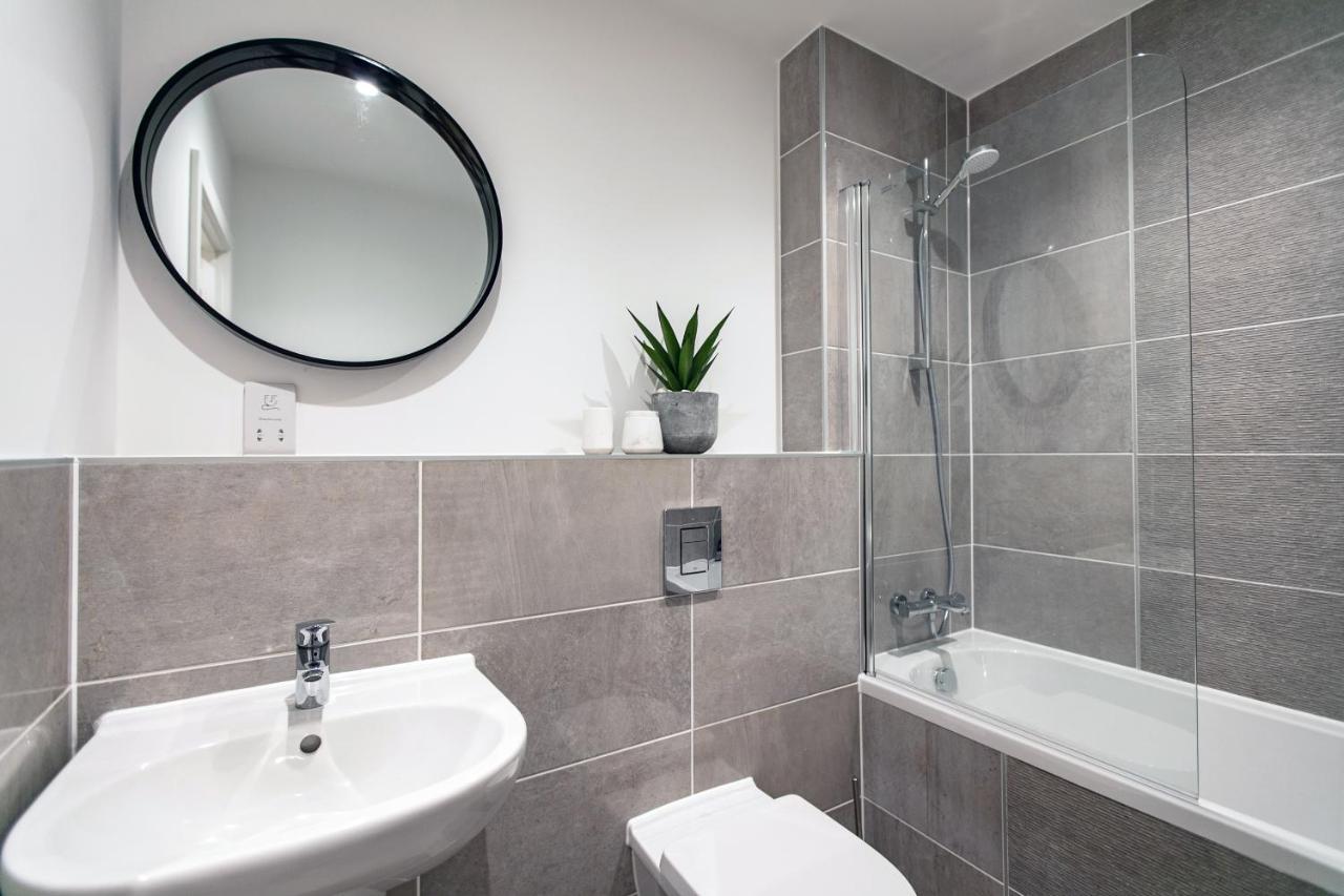 City Centre - Free Parking - Stylish 2 Bedroom Apartment Bristol Kültér fotó