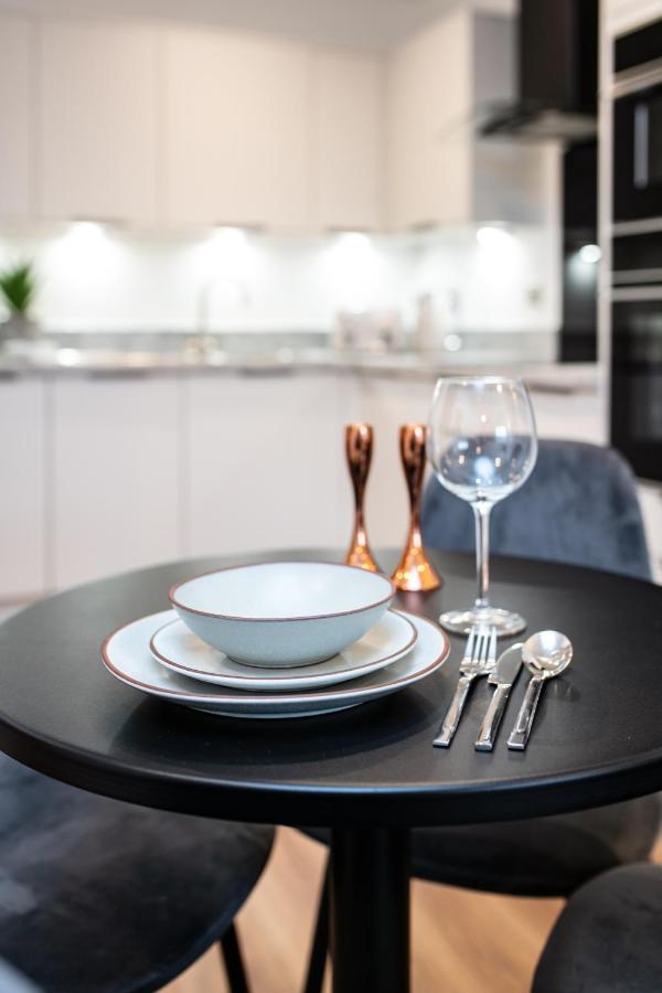 City Centre - Free Parking - Stylish 2 Bedroom Apartment Bristol Kültér fotó